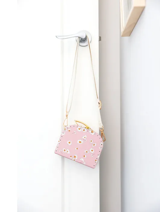 Alimrose Coco Cross Body Case | Daisy Days