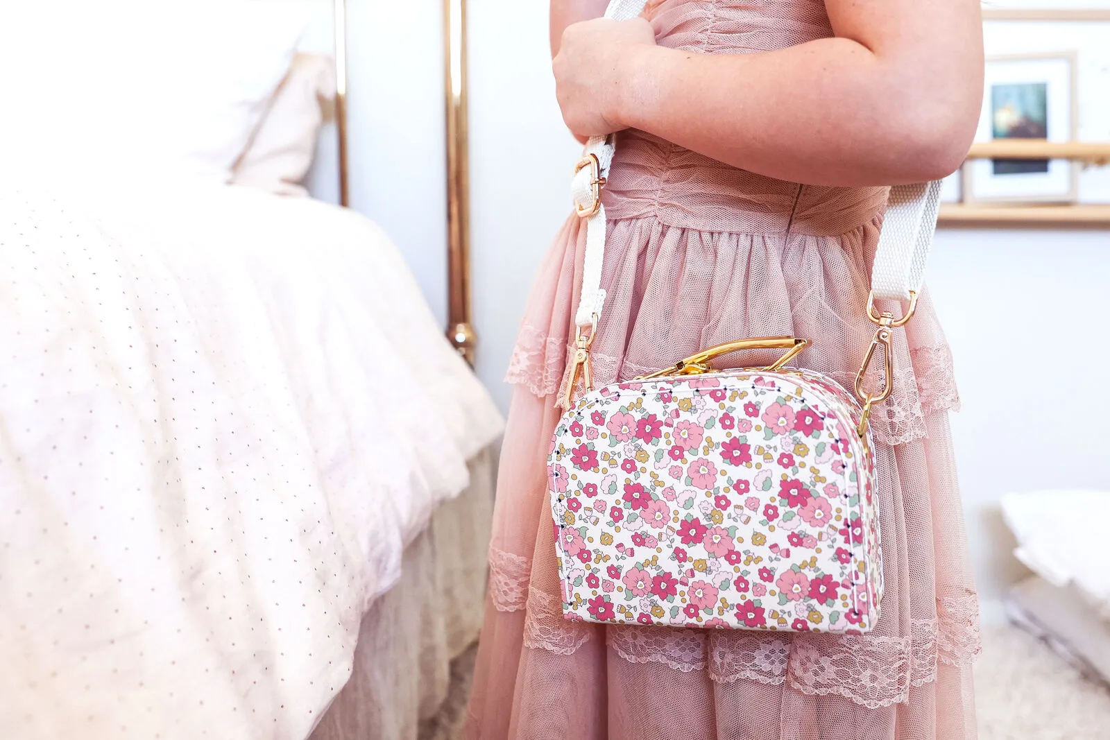 Alimrose Coco Cross Body Case | Rose Garden