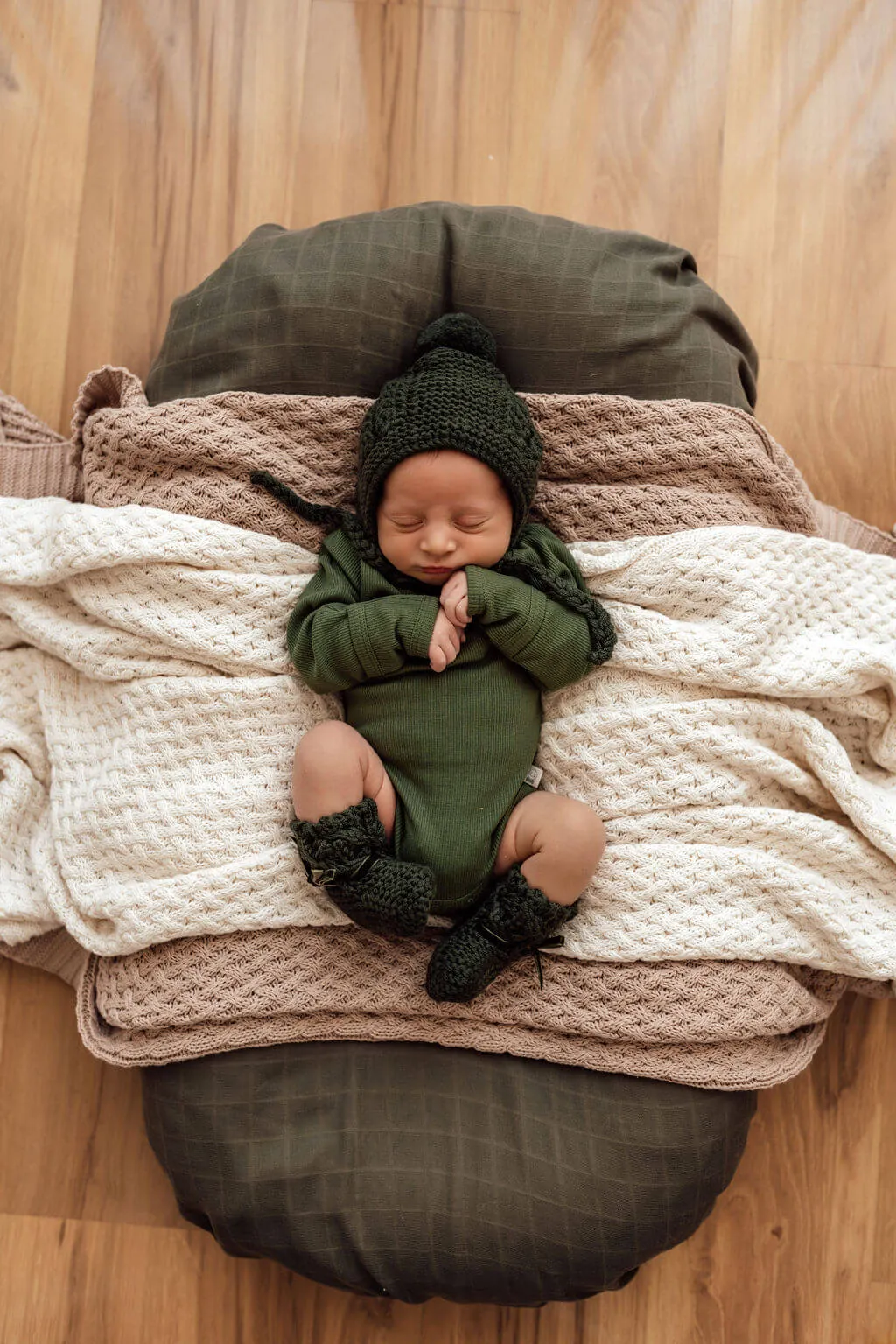 Baby Bonnet   Booties Set - Olive Merino Wool