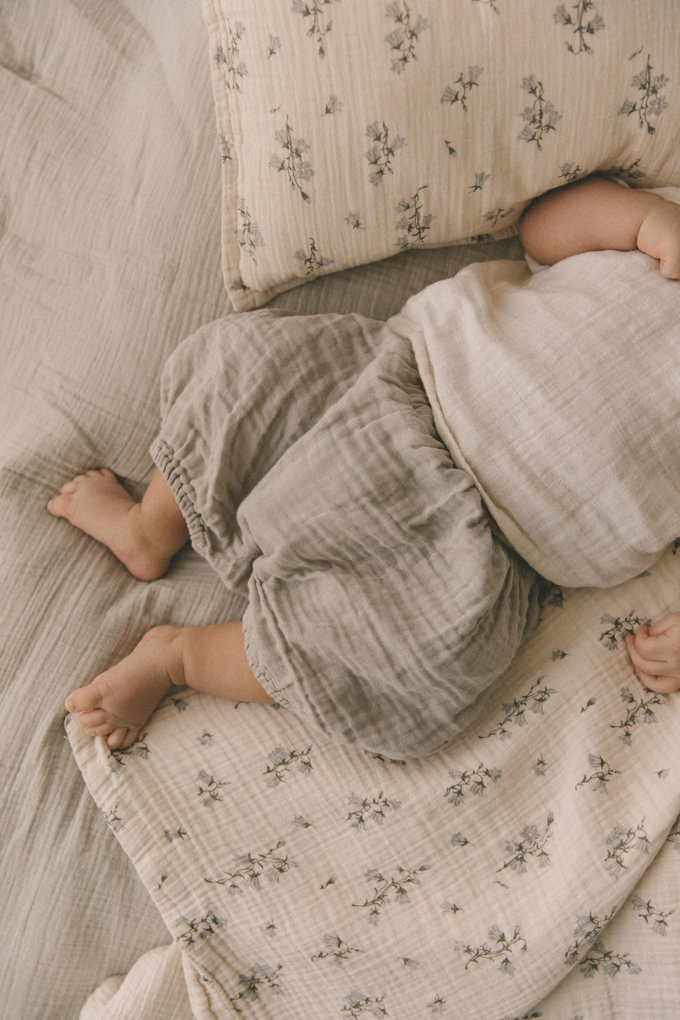 Bluebell Muslin Filled Quilt