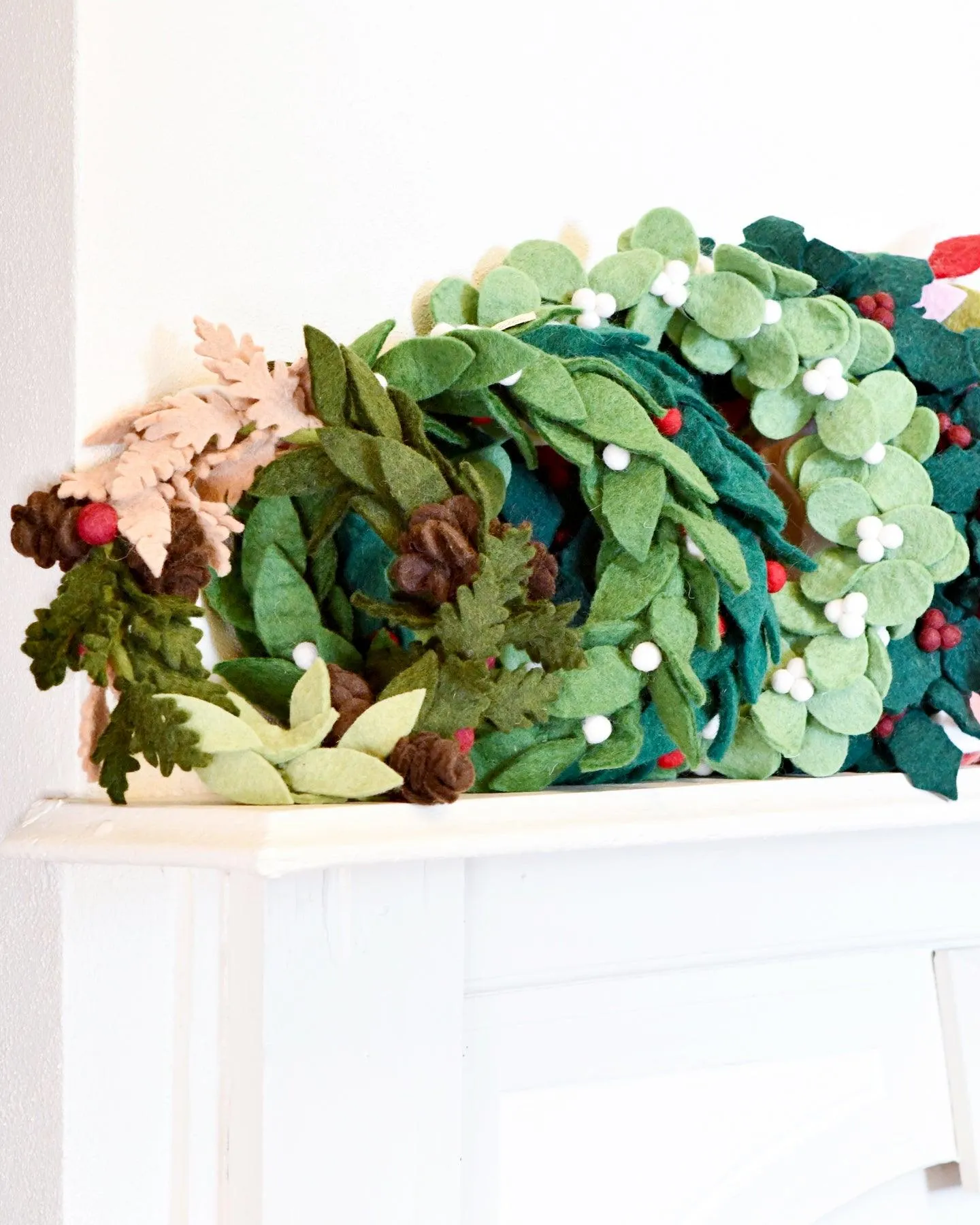 Christmas Felt Wreath | Mistletoe Green with White Berries