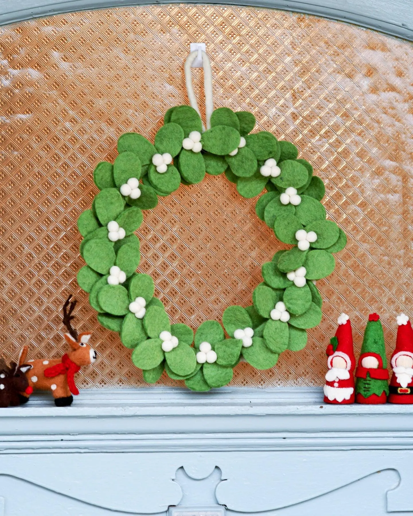Christmas Felt Wreath | Mistletoe Green with White Berries