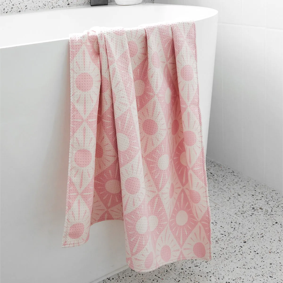 Dock & Bay | Waffle Towel | Diamond Pink XL