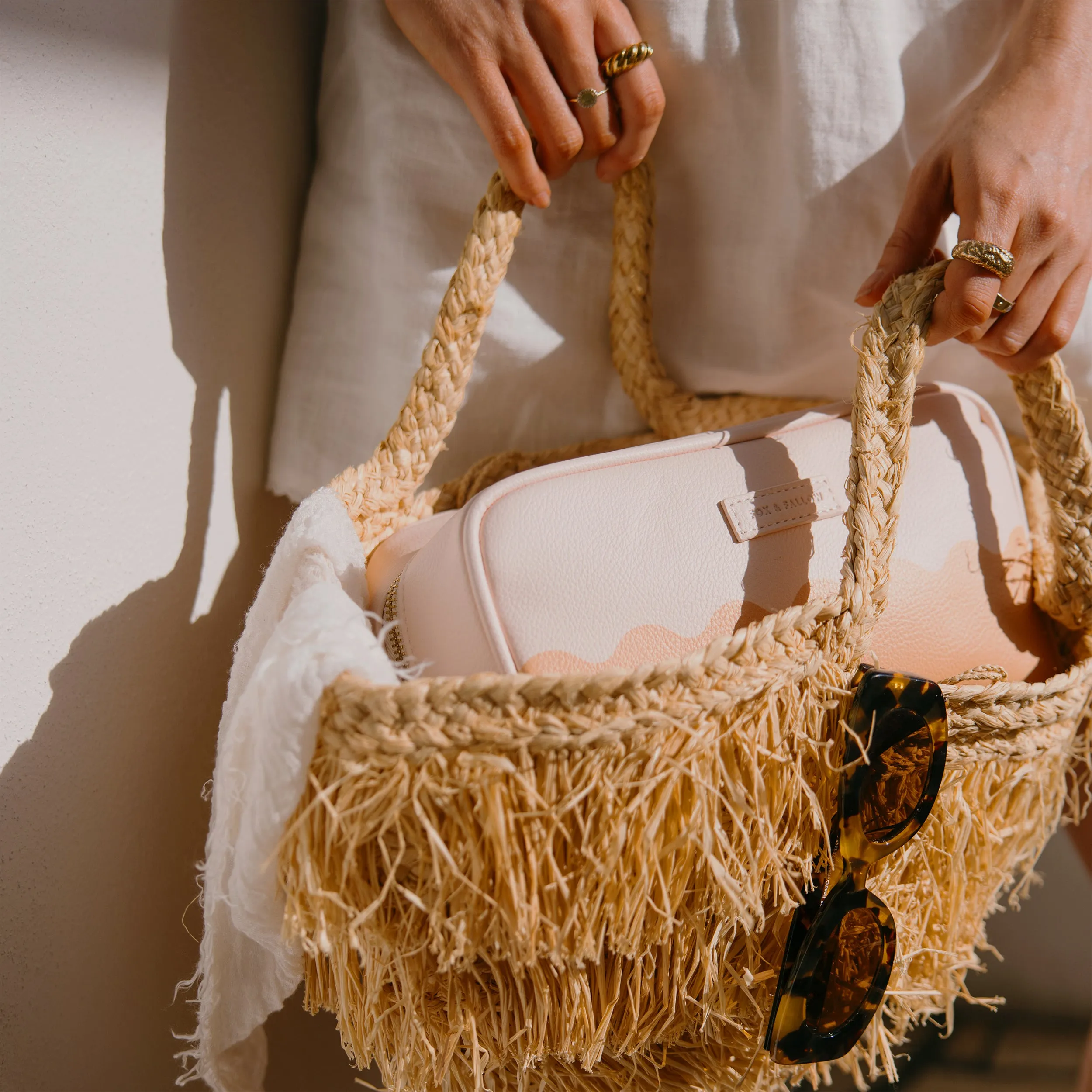 Fox   Fallow Wash Bag | Caramel Ripple