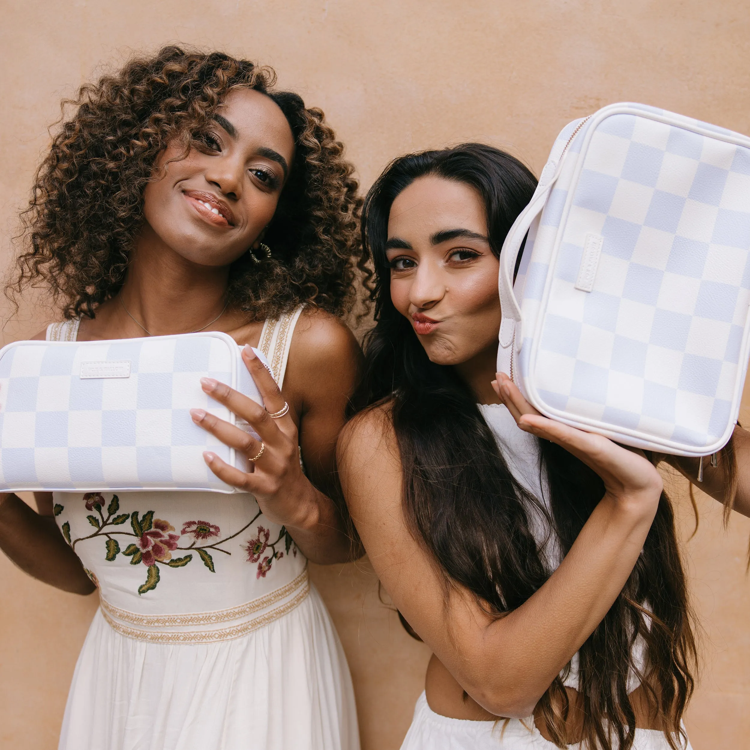 Fox   Fallow Wash Bag | Powder Blue Check