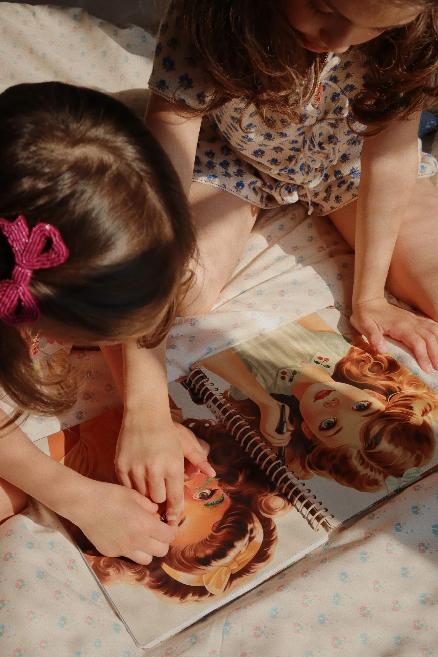 Konges Sløjd Glam Me Up Sticker Book