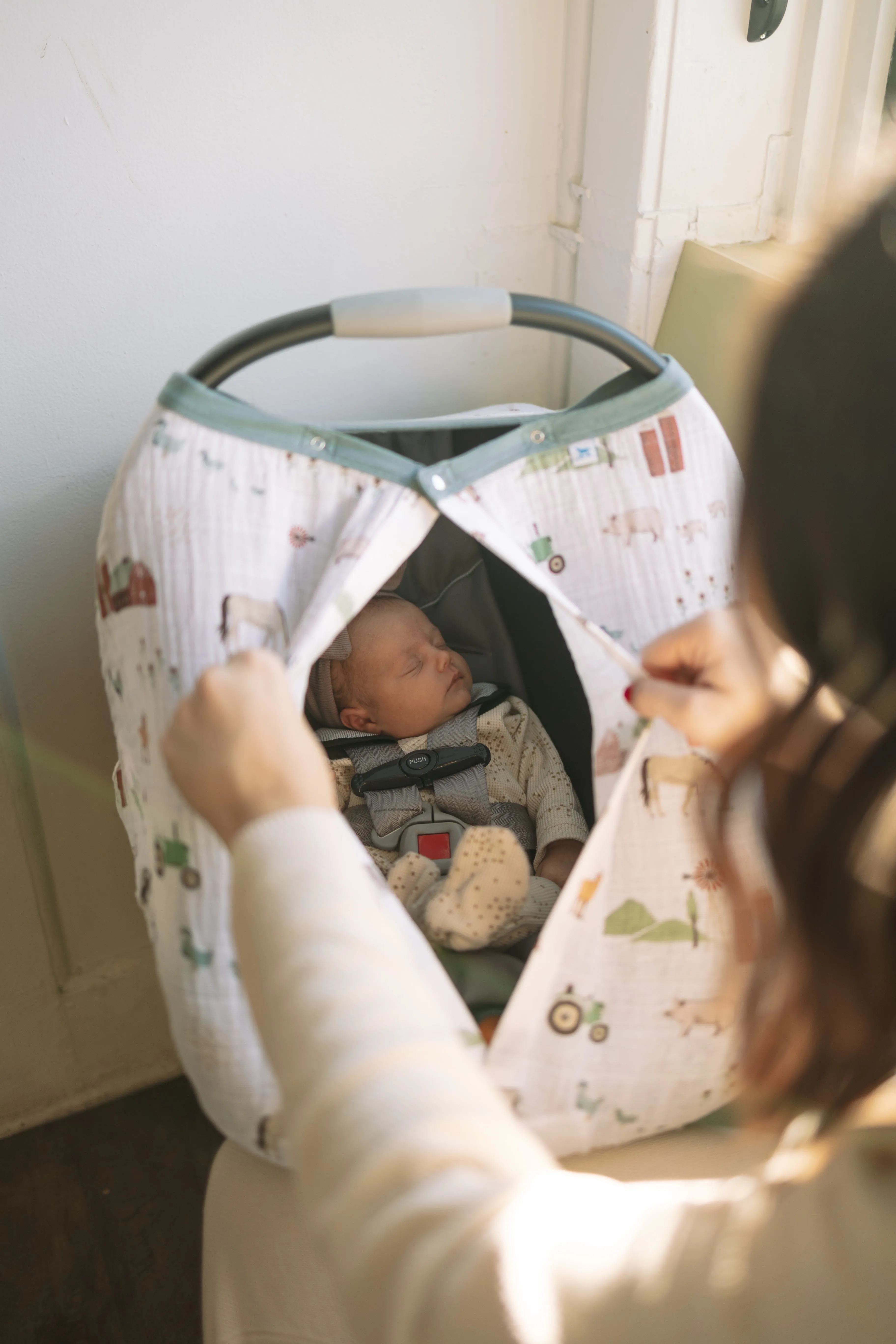 Little Unicorn Muslin Car Seat Canopy V2 | Farmyard