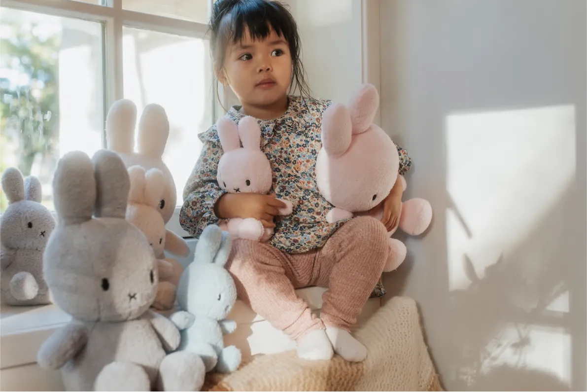 Miffy Sitting Terry Light Pink - 23 cm
