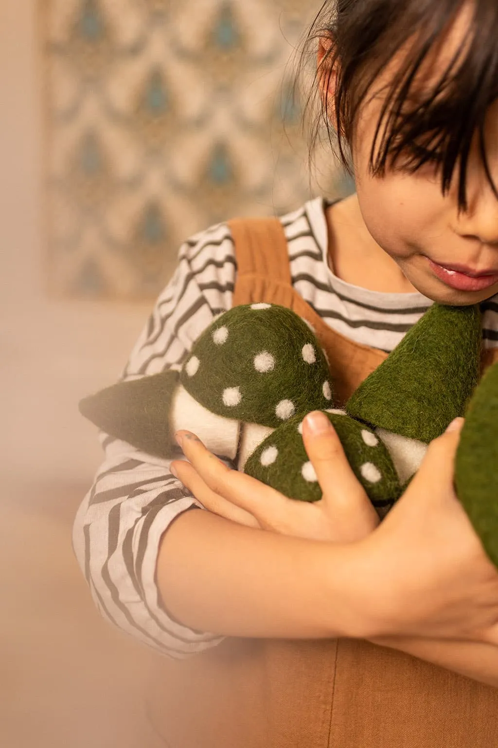 Muskhane Mushroom - Large 13cm - DOTTY Olive