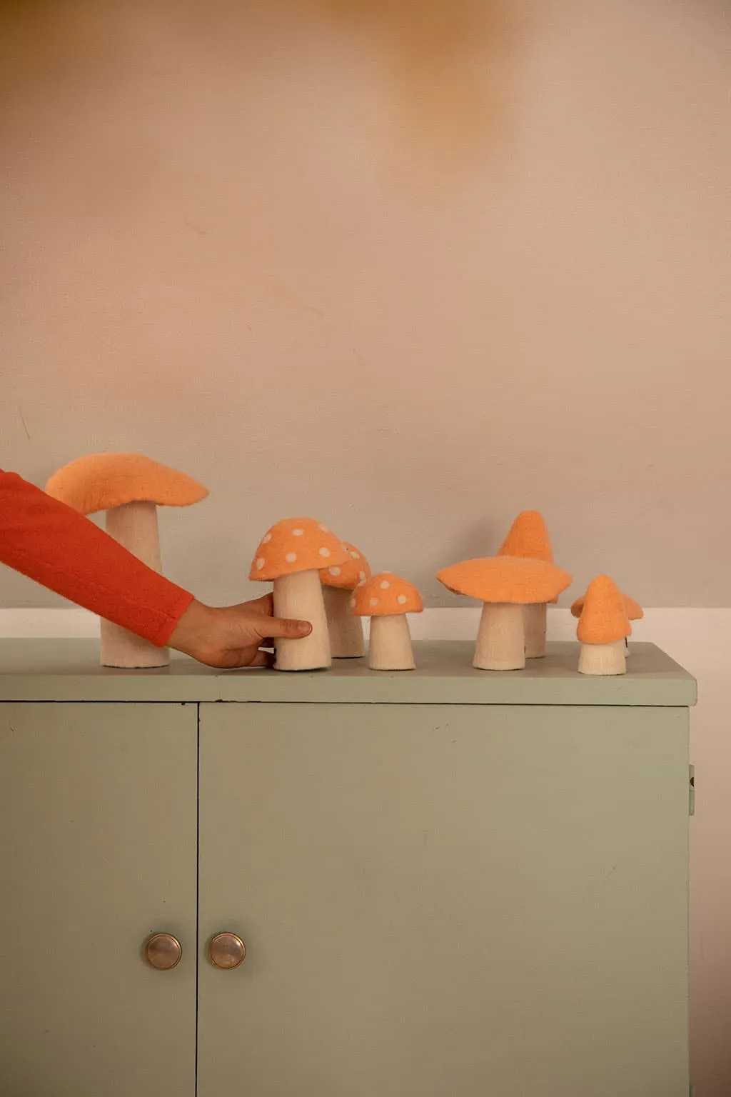 Muskhane Mushroom - Medium 11cm - Apricot Blush