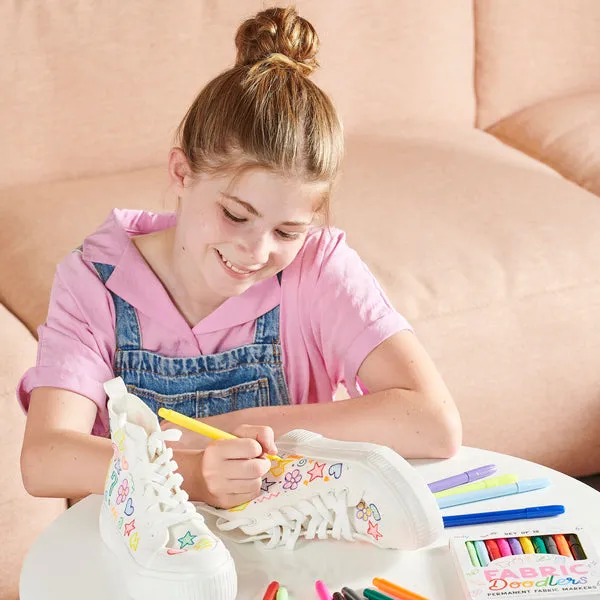 Ooly Fabric Doodlers Markers - Set of 12