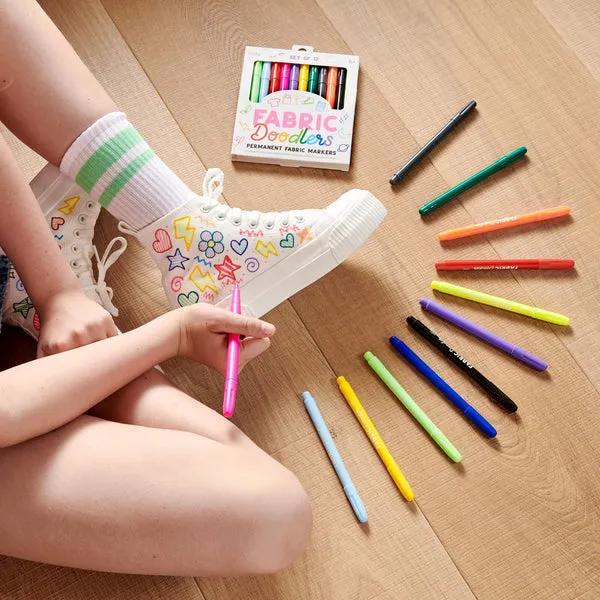 Ooly Fabric Doodlers Markers - Set of 12