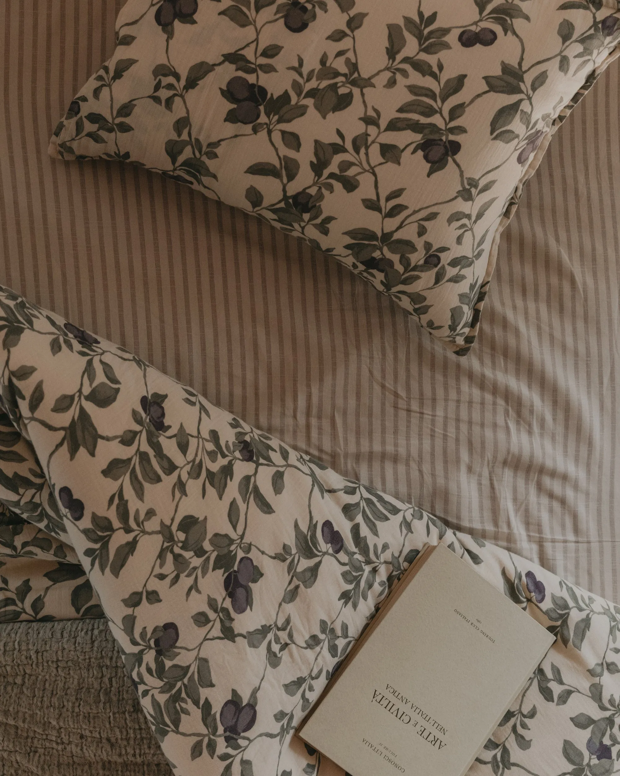 PLUM Muslin Pillowcase