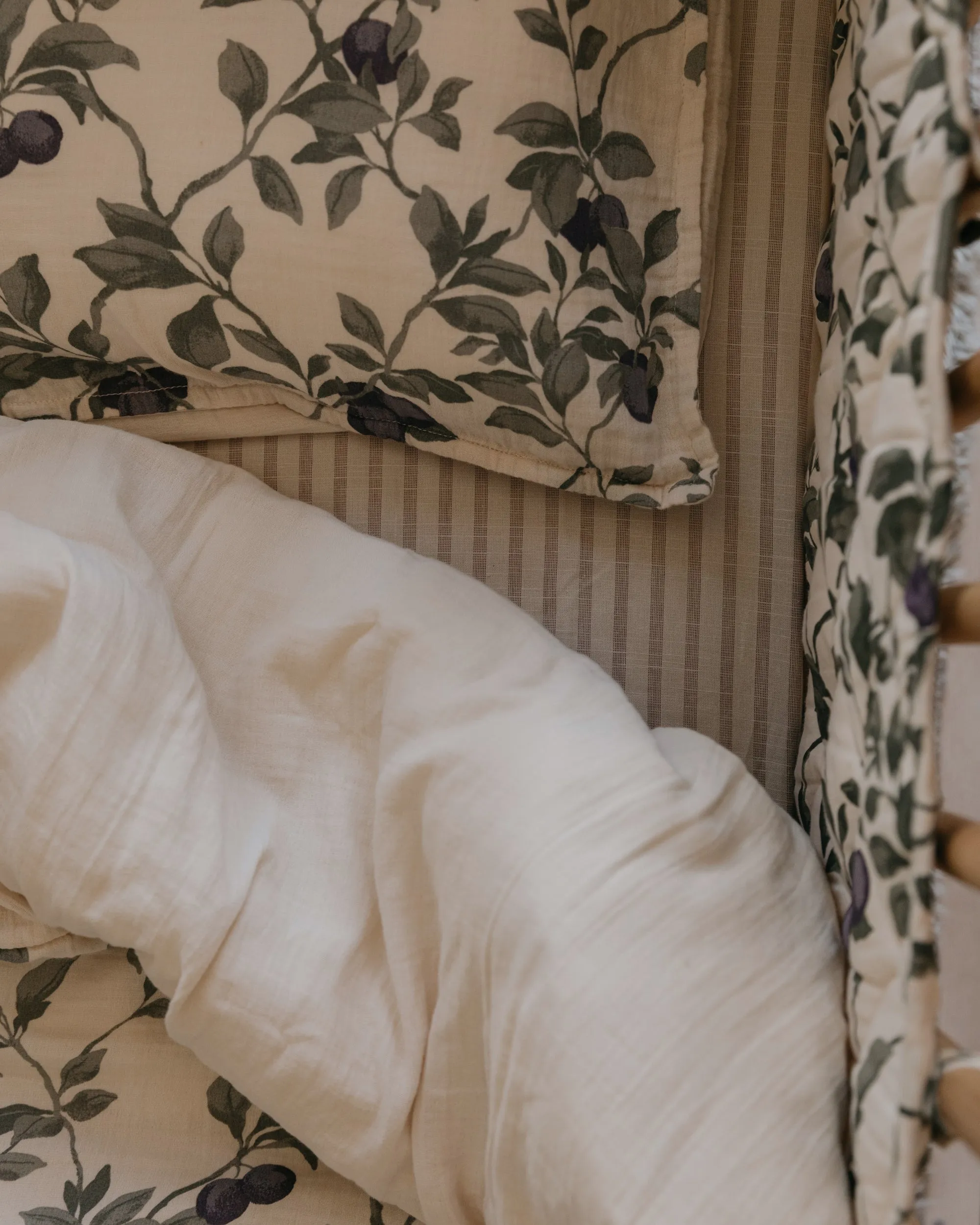 PLUM Muslin Pillowcase