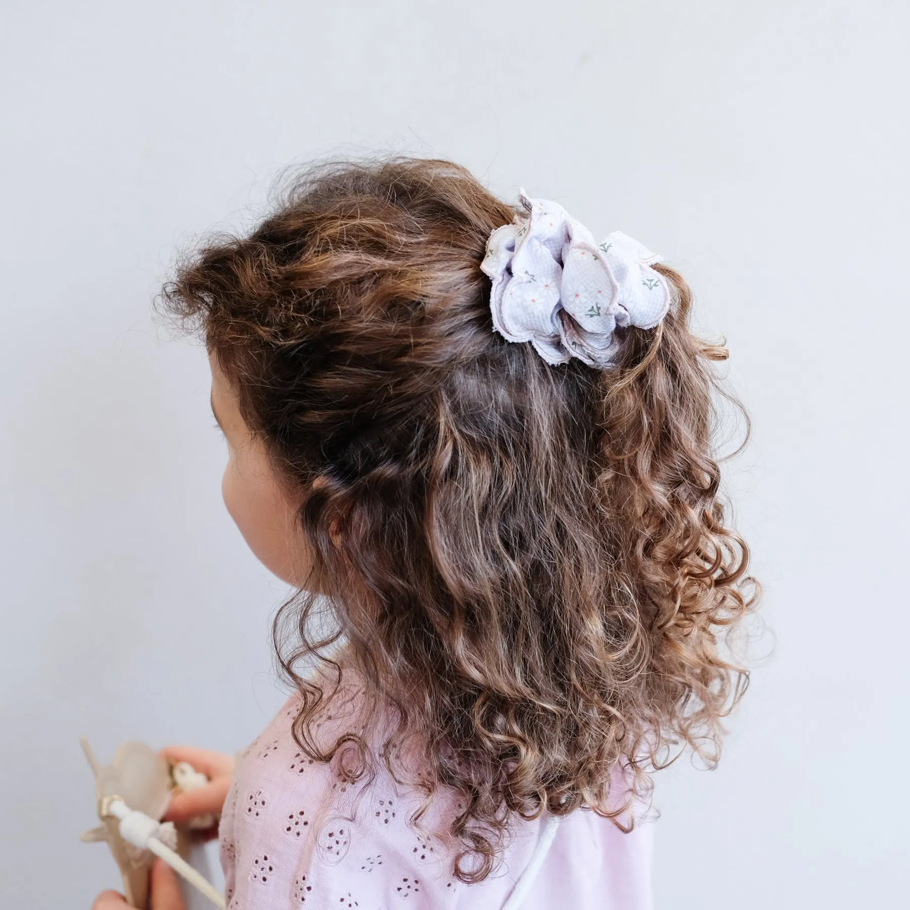 Scrunchie | Scalloped Floral
