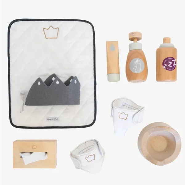 SECOND Iconic Toy - Wooden Doll Nurturing Kit