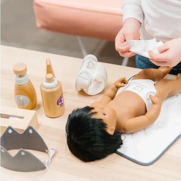 SECOND Iconic Toy - Wooden Doll Nurturing Kit
