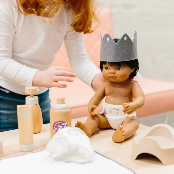 SECOND Iconic Toy - Wooden Doll Nurturing Kit