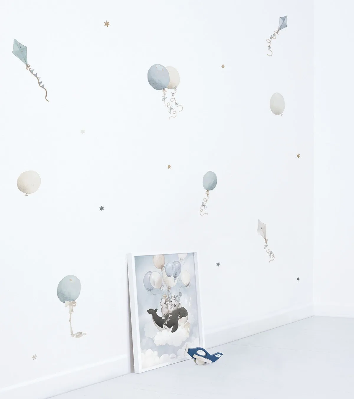 Selene | Wall Decals - Balloons   Kites Blue