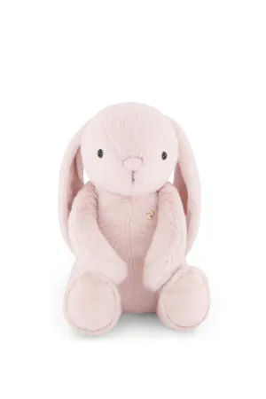 Snuggle Bunnies | Penelope the Bunny | Blossom