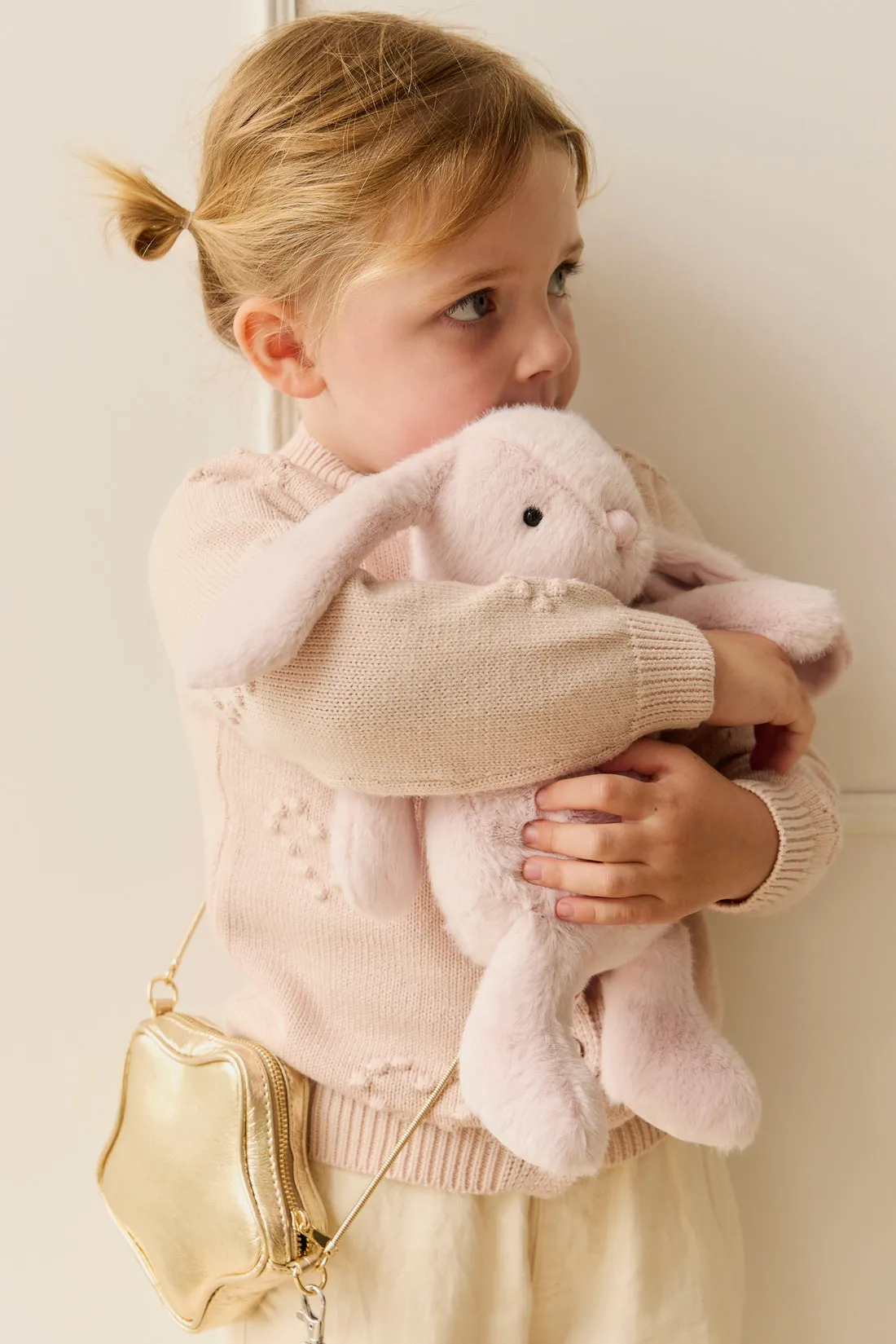 Snuggle Bunnies | Penelope the Bunny | Blossom