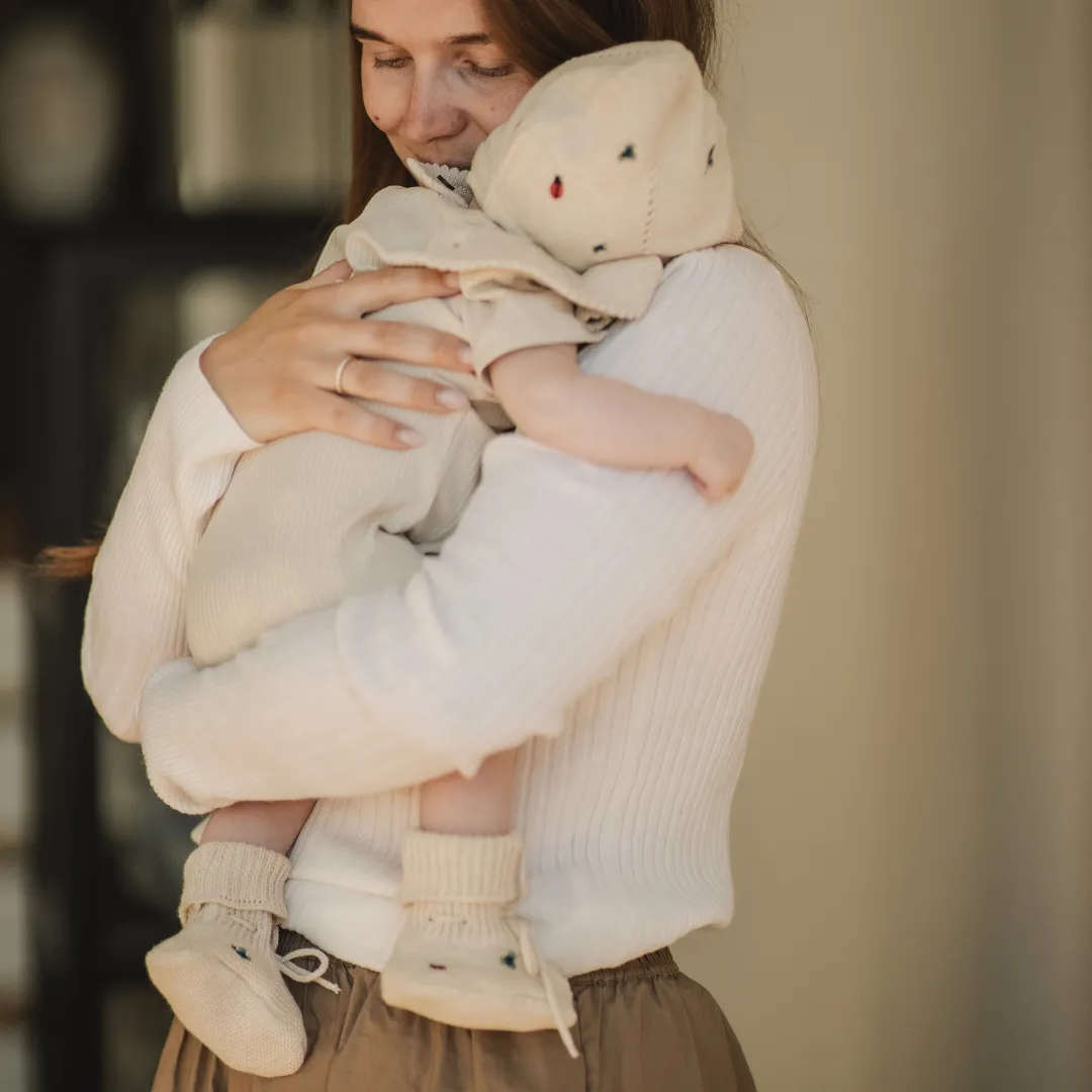 Teething Bib - Flora | Clover in Cream