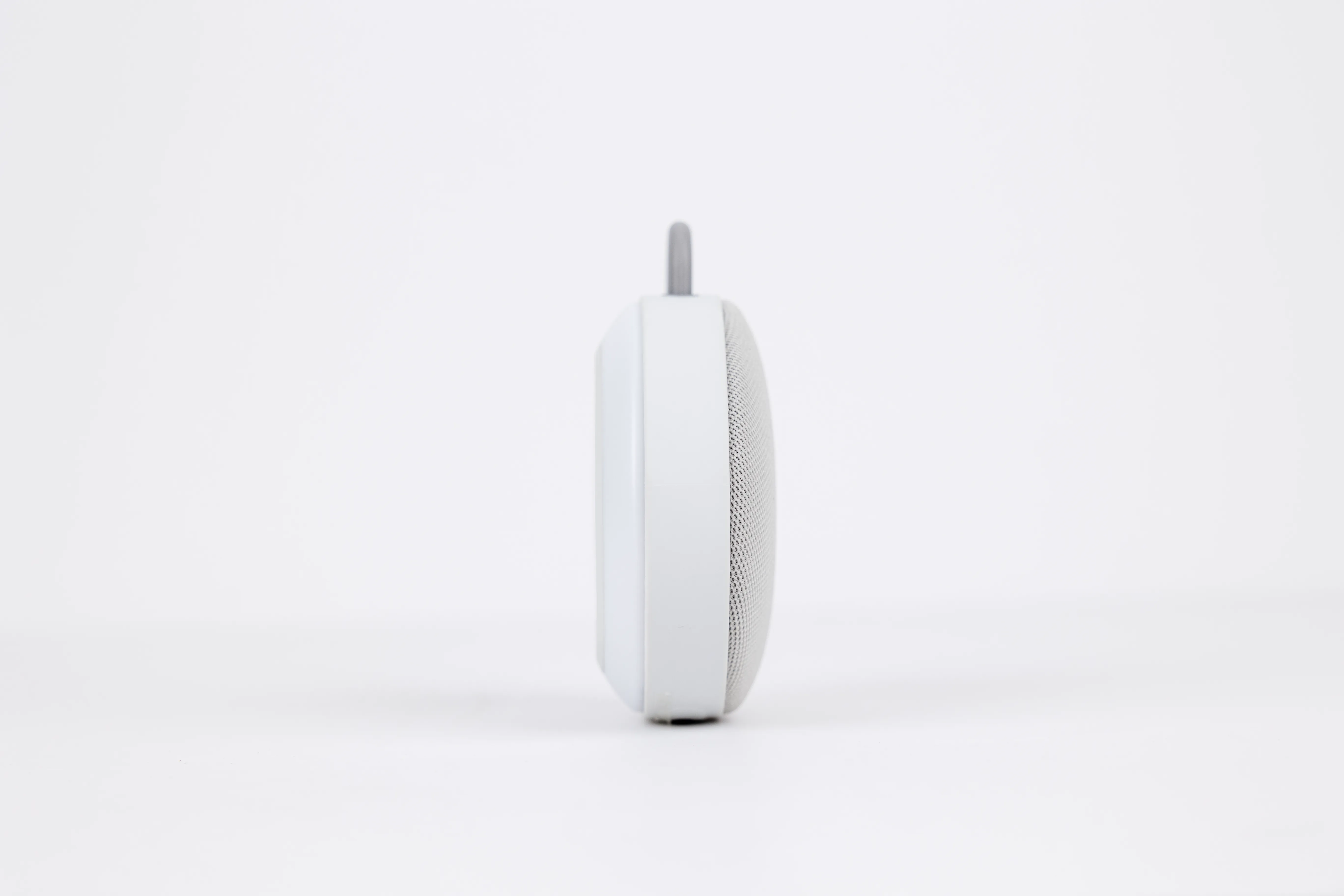 Yogasleep Hushh 2 Sound Machine   Night Light